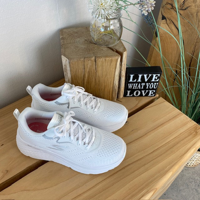 Hvid Skechers Max Cushion sko – optimal støtte og komfort
