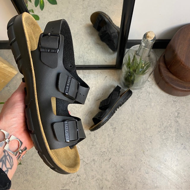 Sort Birkenstock Kano sandal med skridsikre såler
