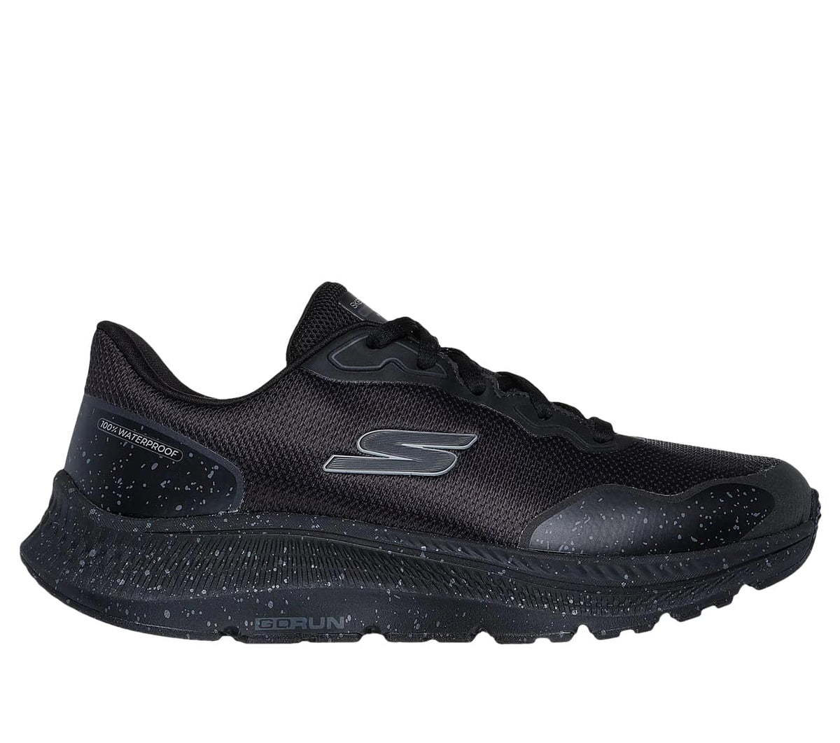 Sort vandtæt dameløbesko fra Skechers