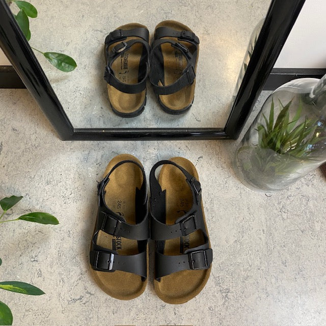 Sort Birkenstock Kano sandal med skridsikre såler