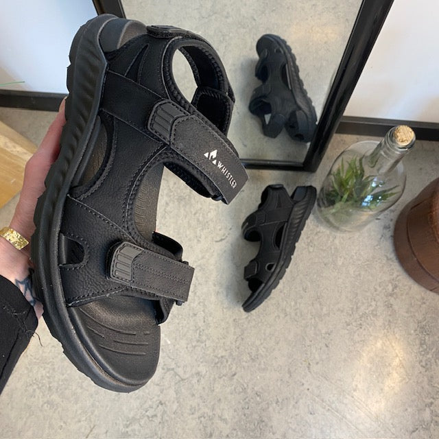 Sort herre vandresandal fra Whistler med god svangstøtte