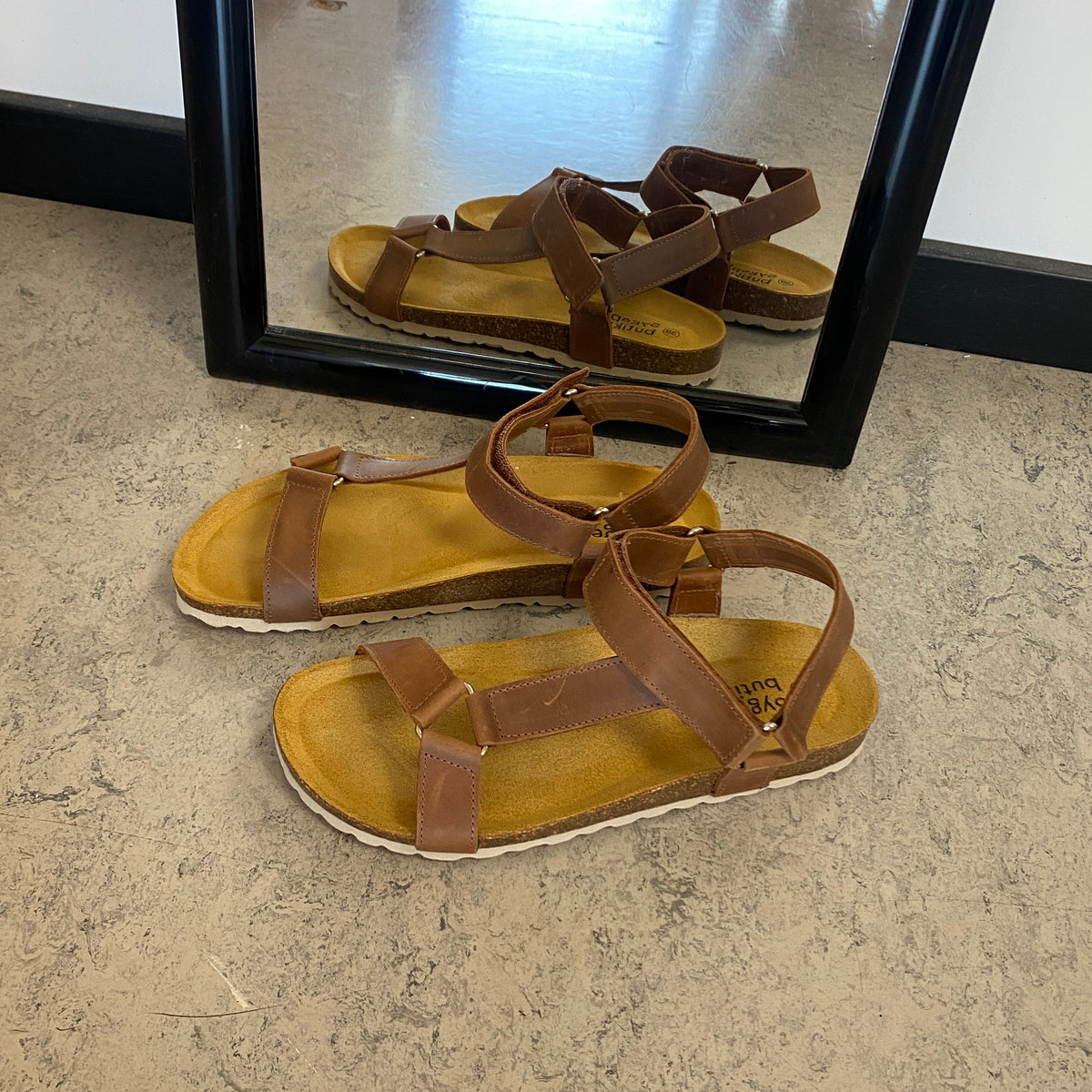 Crazy Brandi sandal i brun skind – komfort sandal
