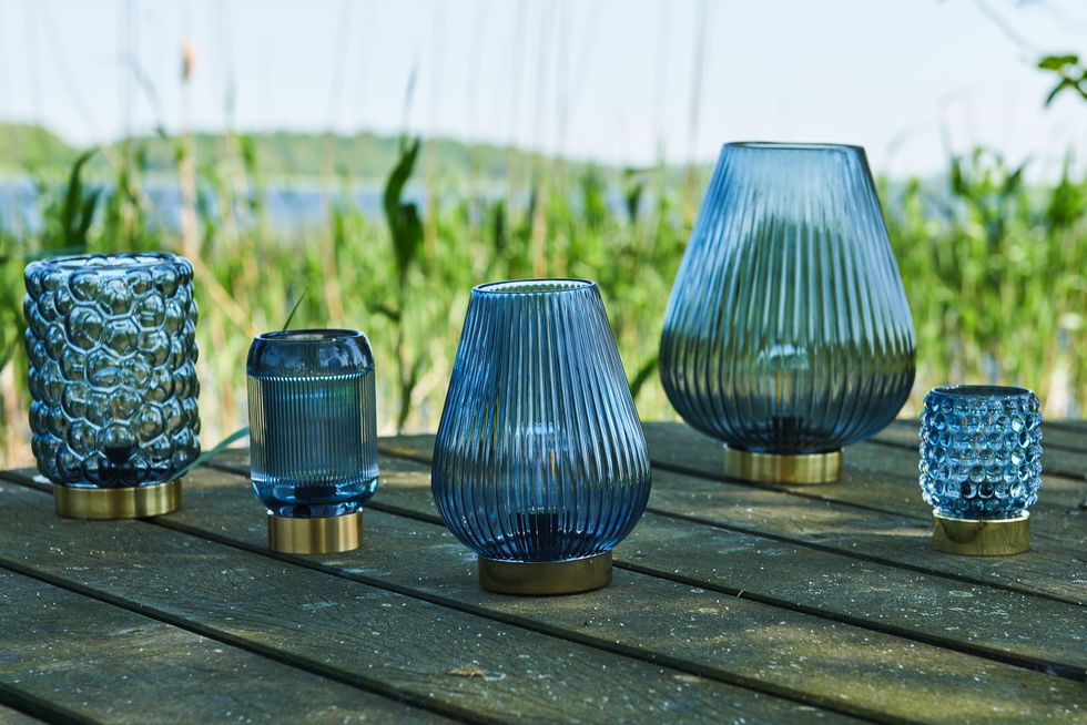 LED-lampe med riller i gråt glas fra Speedtsberg