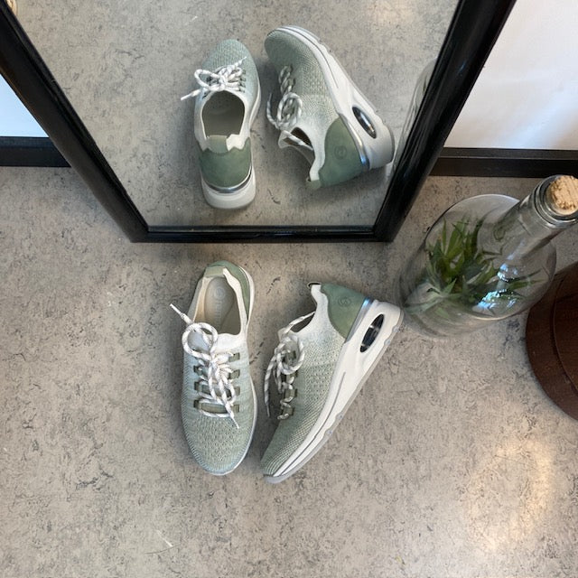 Remonte slip-on sneakers med god svangstøtte