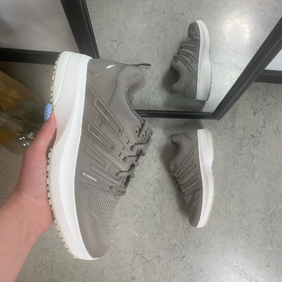 Gaitline Advance Lite – Stødabsorberende komfort i beige med hvid bund