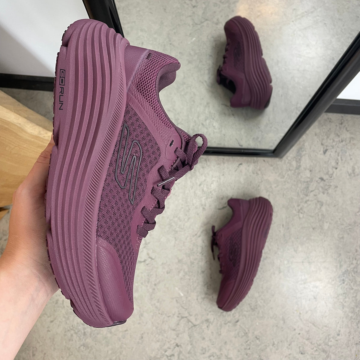 Bordeux Skechers Max Cushioning Endeavour – stødabsorberende komfort