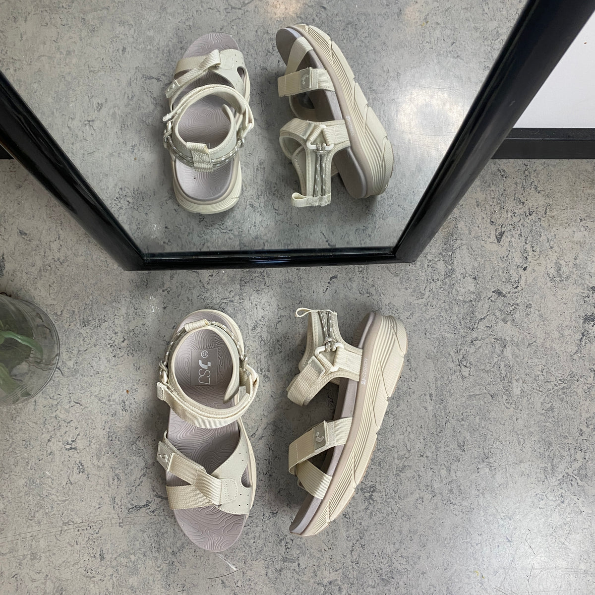 Letvægtssandal fra Sygeplejebutikken - Beige