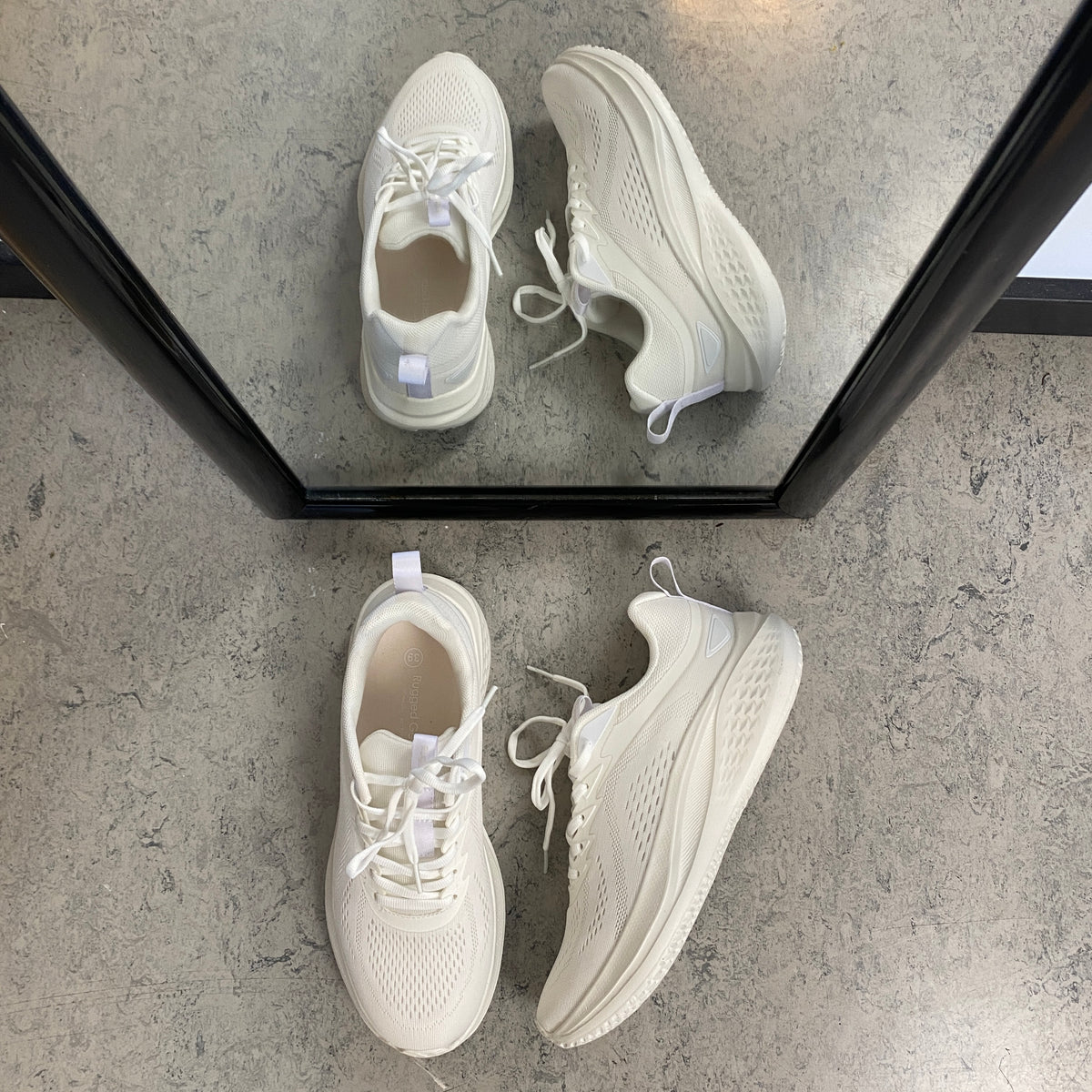 Rugged Gear Simple Sport – let og komfortabel sneaker i hvid