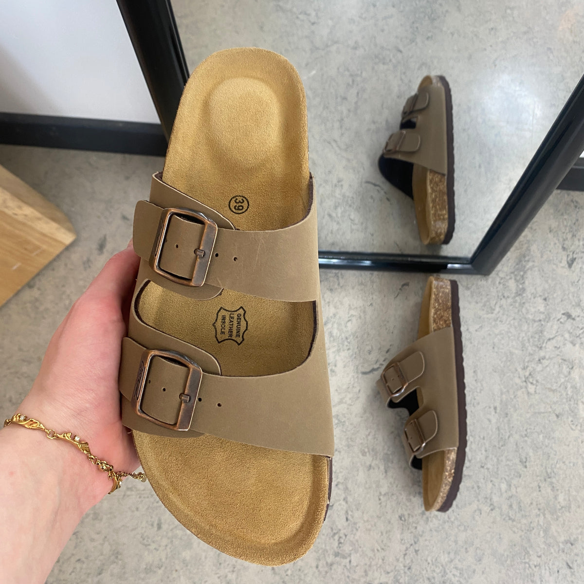Cruz slip on sandal – Brun
