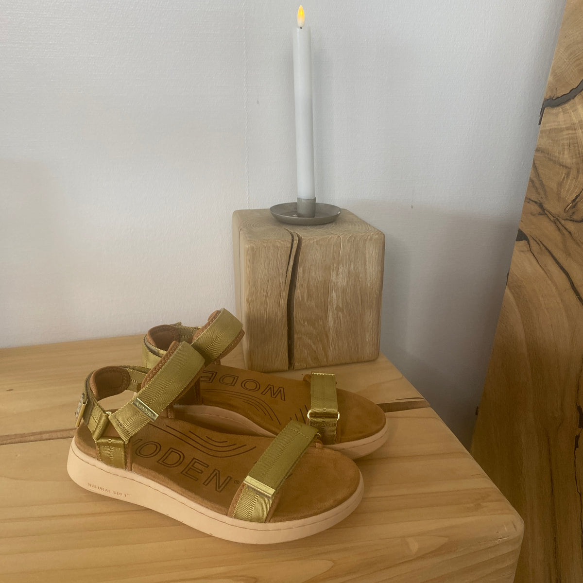 Woden sandal – Khaki (gylden nuance)