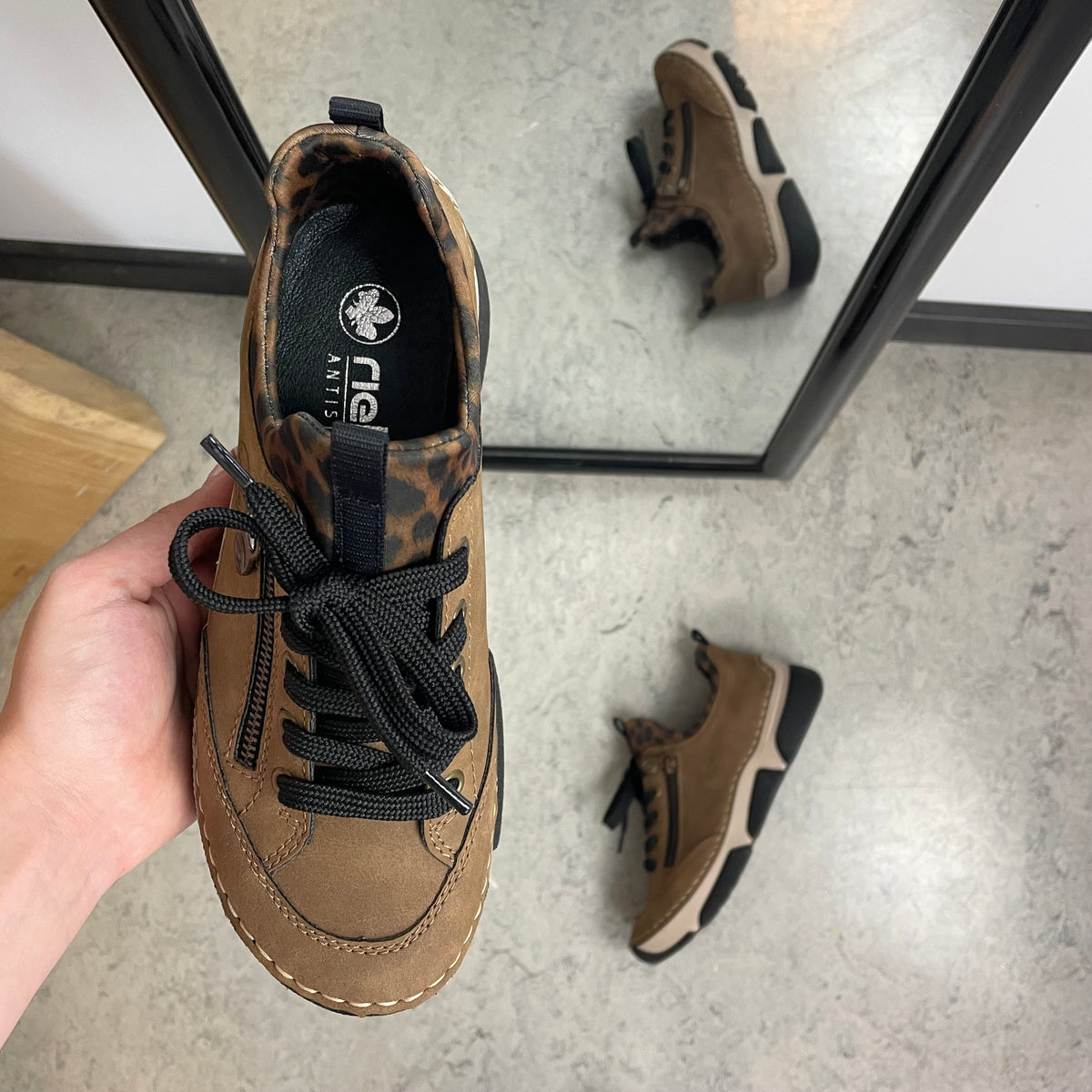 Rieker sneakers til dame i brun med leopard detaljer