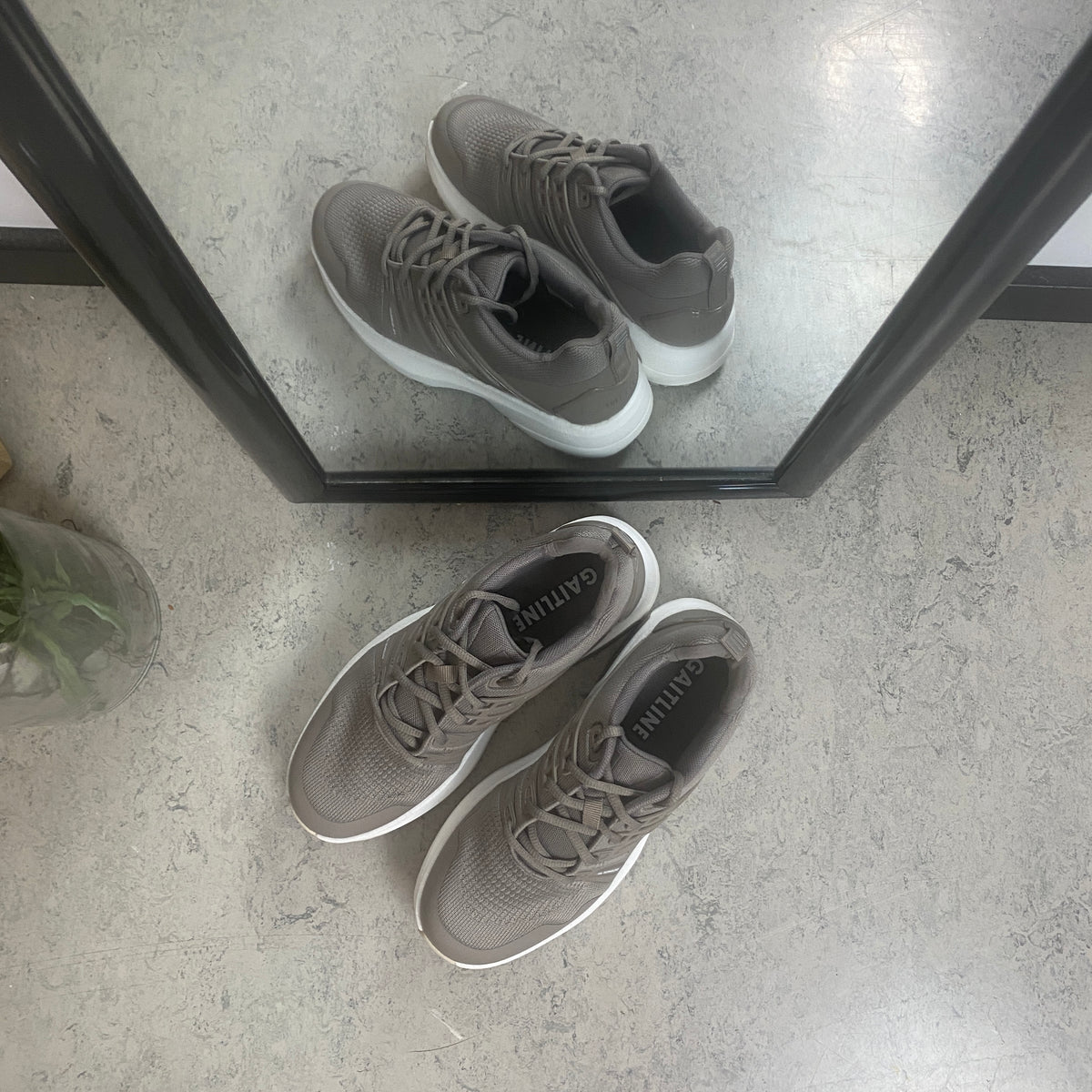Gaitline Advance Lite – Stødabsorberende komfort i beige med hvid bund