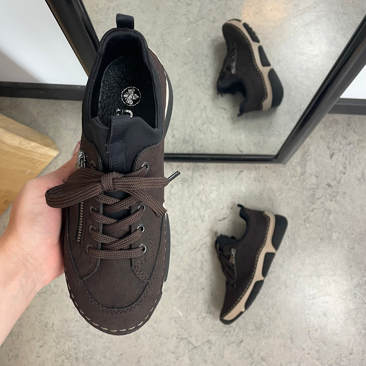 Rieker sneakers til dame i brun – stødabsorbering til hverdagen