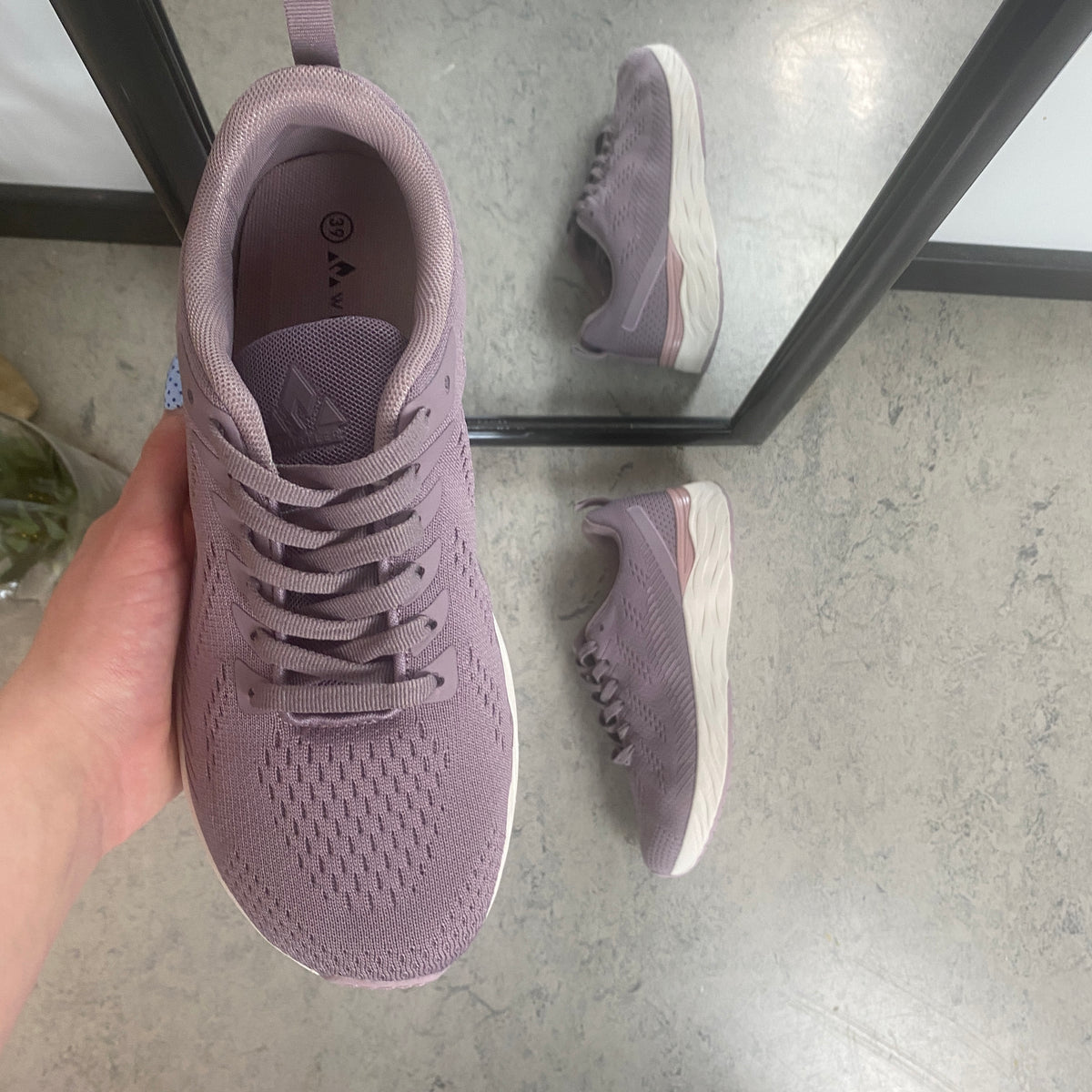 Linares W Wide Fit Shoe – mørk rosa letvægtssko med ekstra bredde
