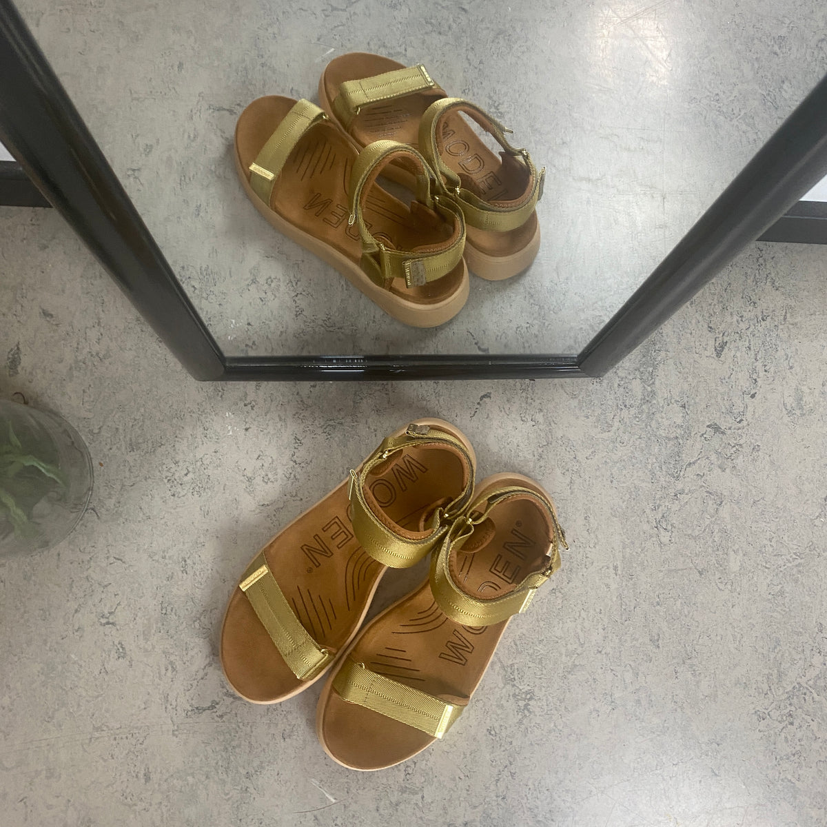 Woden sandal – Khaki (gylden nuance)