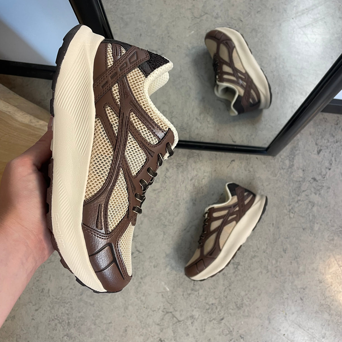 Woden Freja Runner – brun sneaker med let gængesål