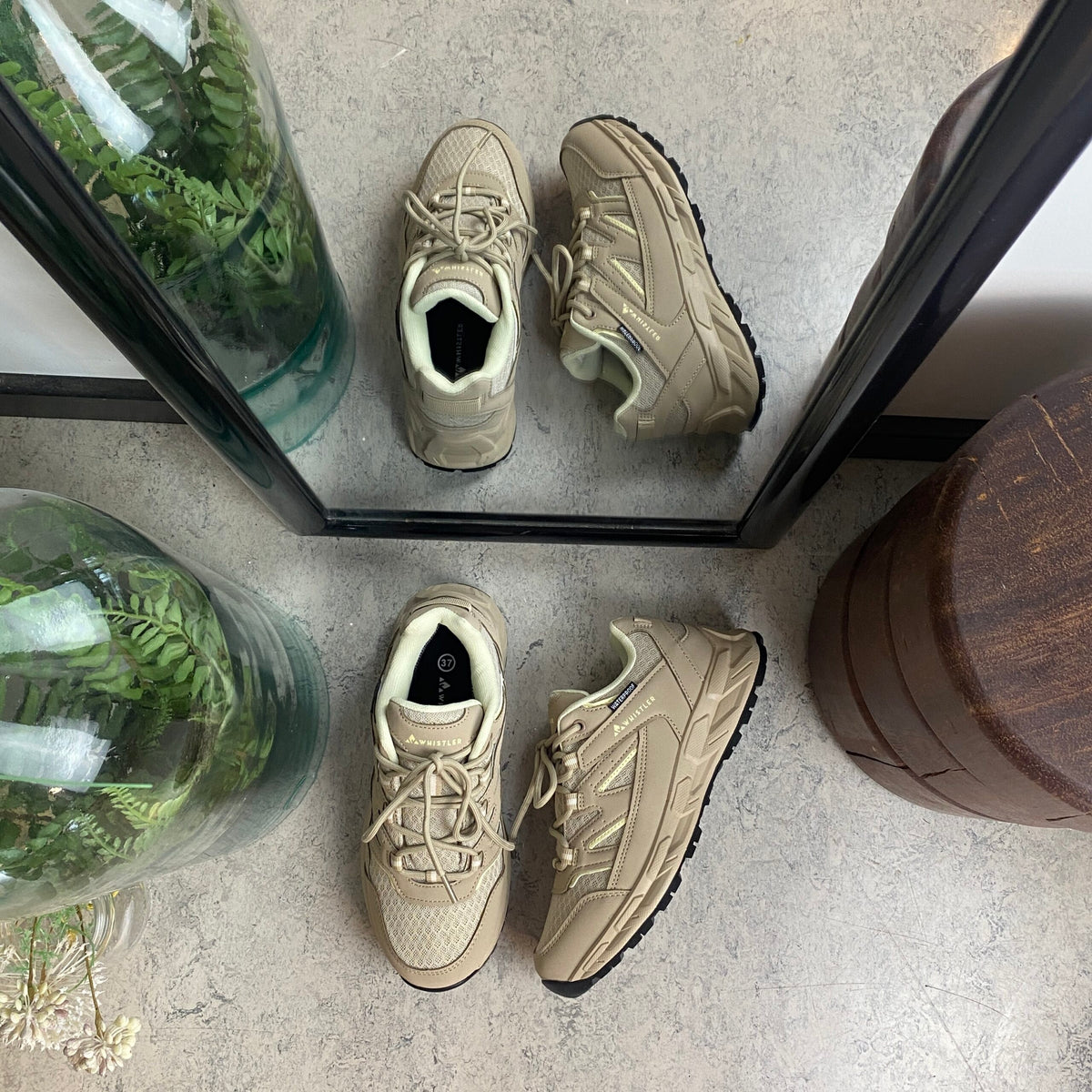 Beige outdoor-sko fra Whistler