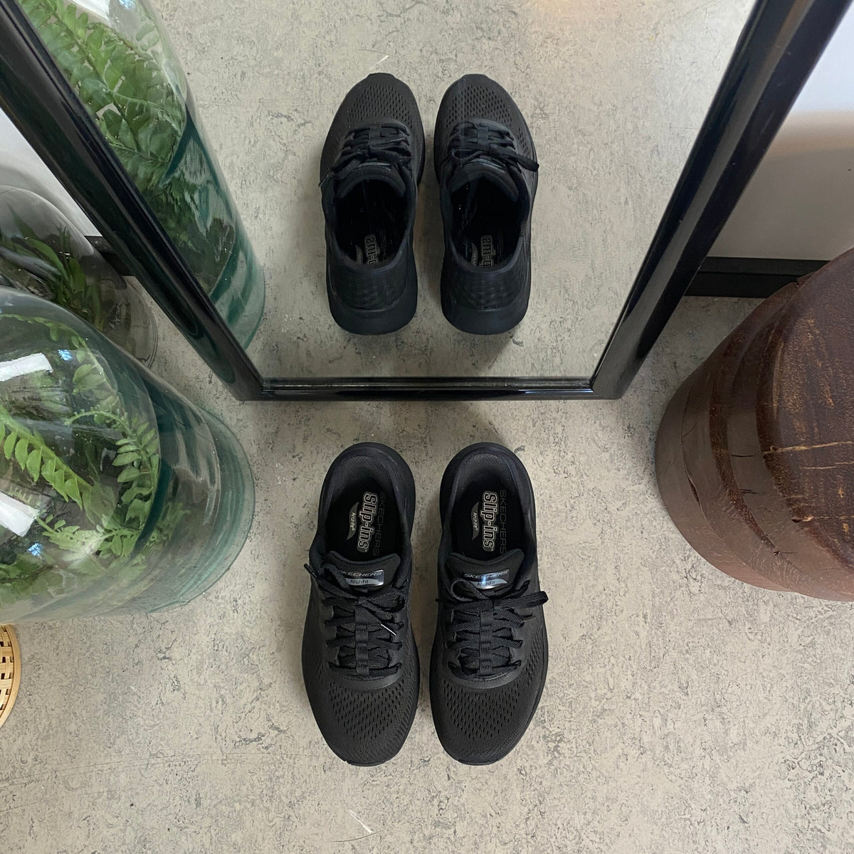 Skechers Slip-ins med Arch Fit – sort sneaker med hands free komfort