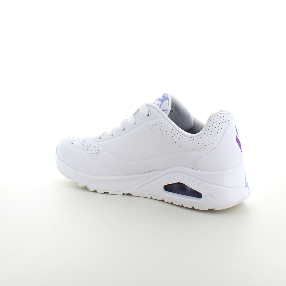 Lilla farvede hjerte sko fra Skechers
