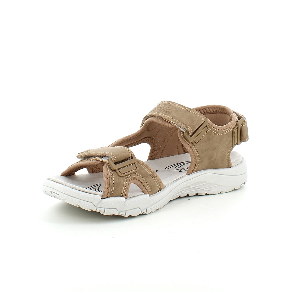 Sandfarvet sandal med regulerbare remme
