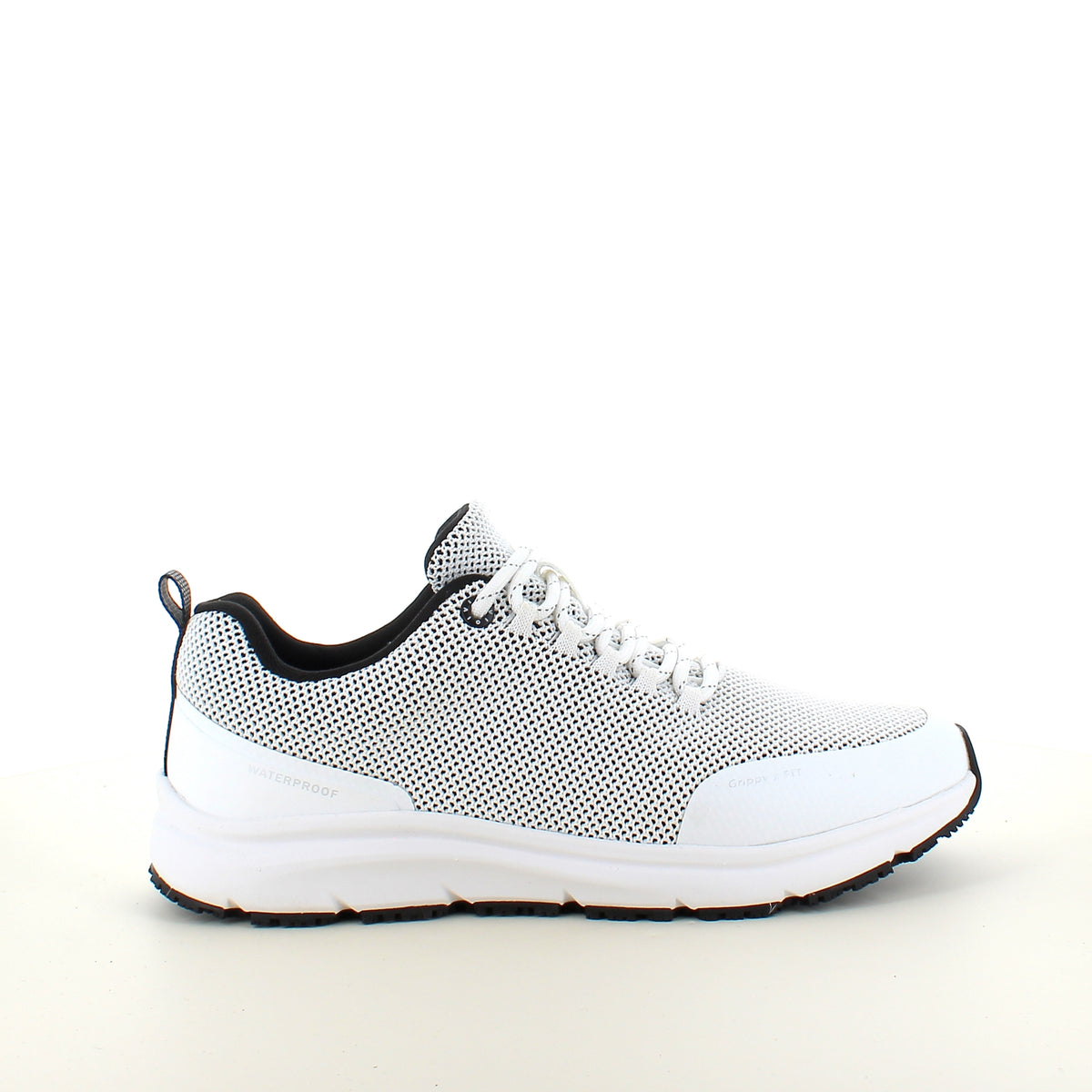 Hvid vandafvisende komfort sneaker med skridhæmmende sål fra Oivio Fit