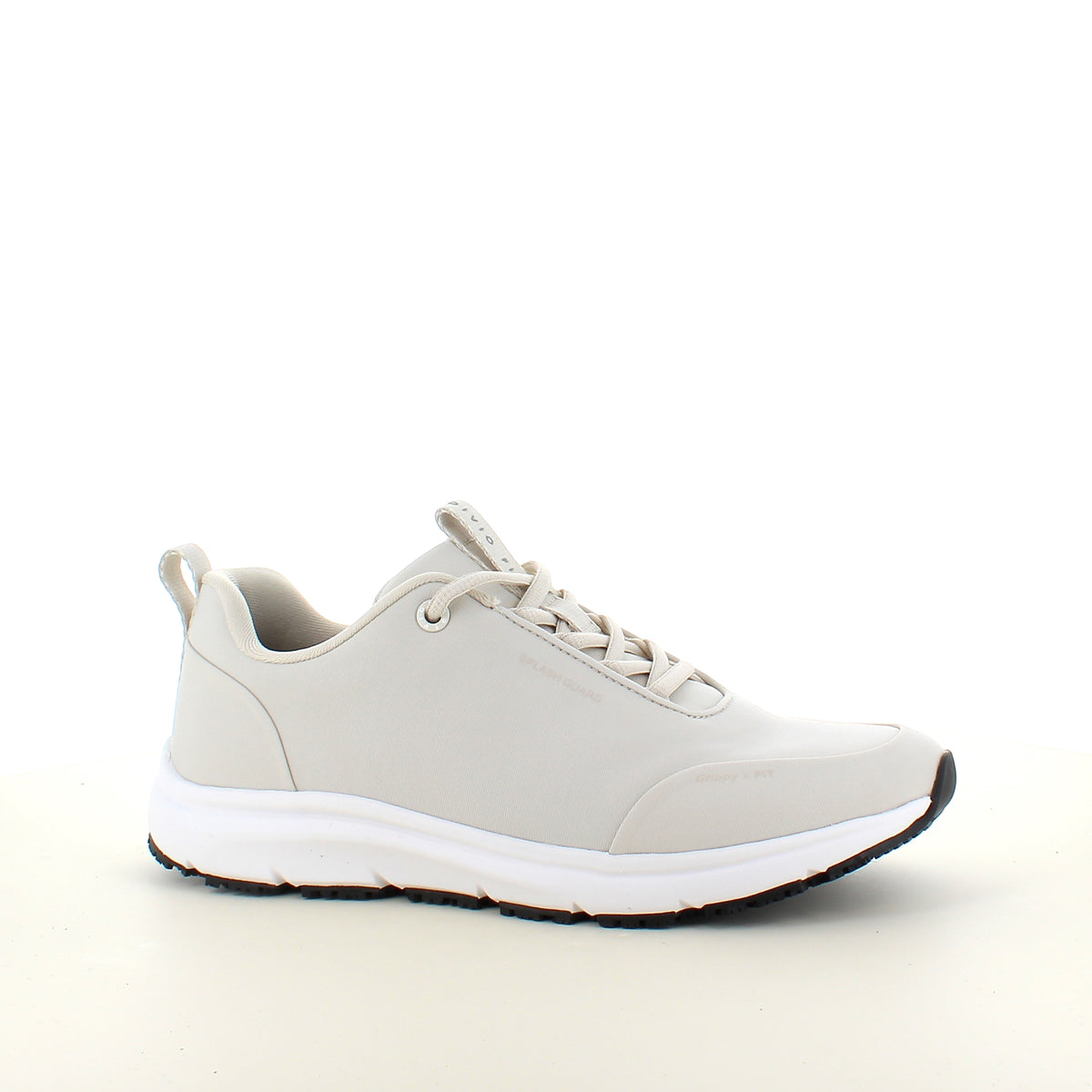 Hvid komfort sneaker med skridhæmmende sål & vandtæt membran