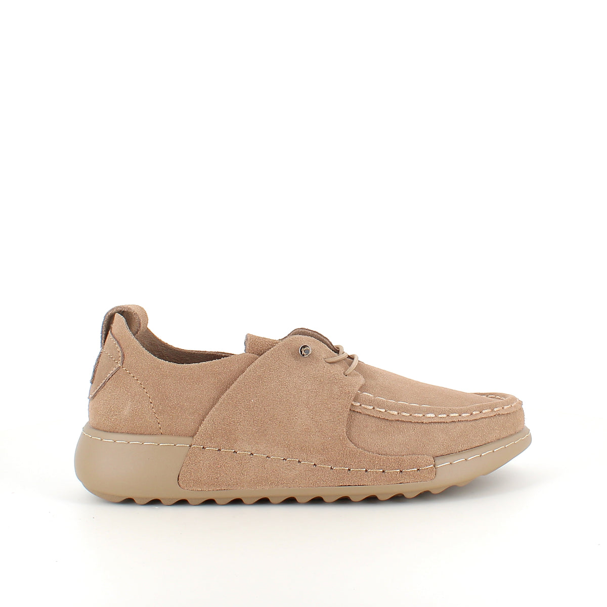 Brun slip-on sko i blød ruskind med fleksibel sål