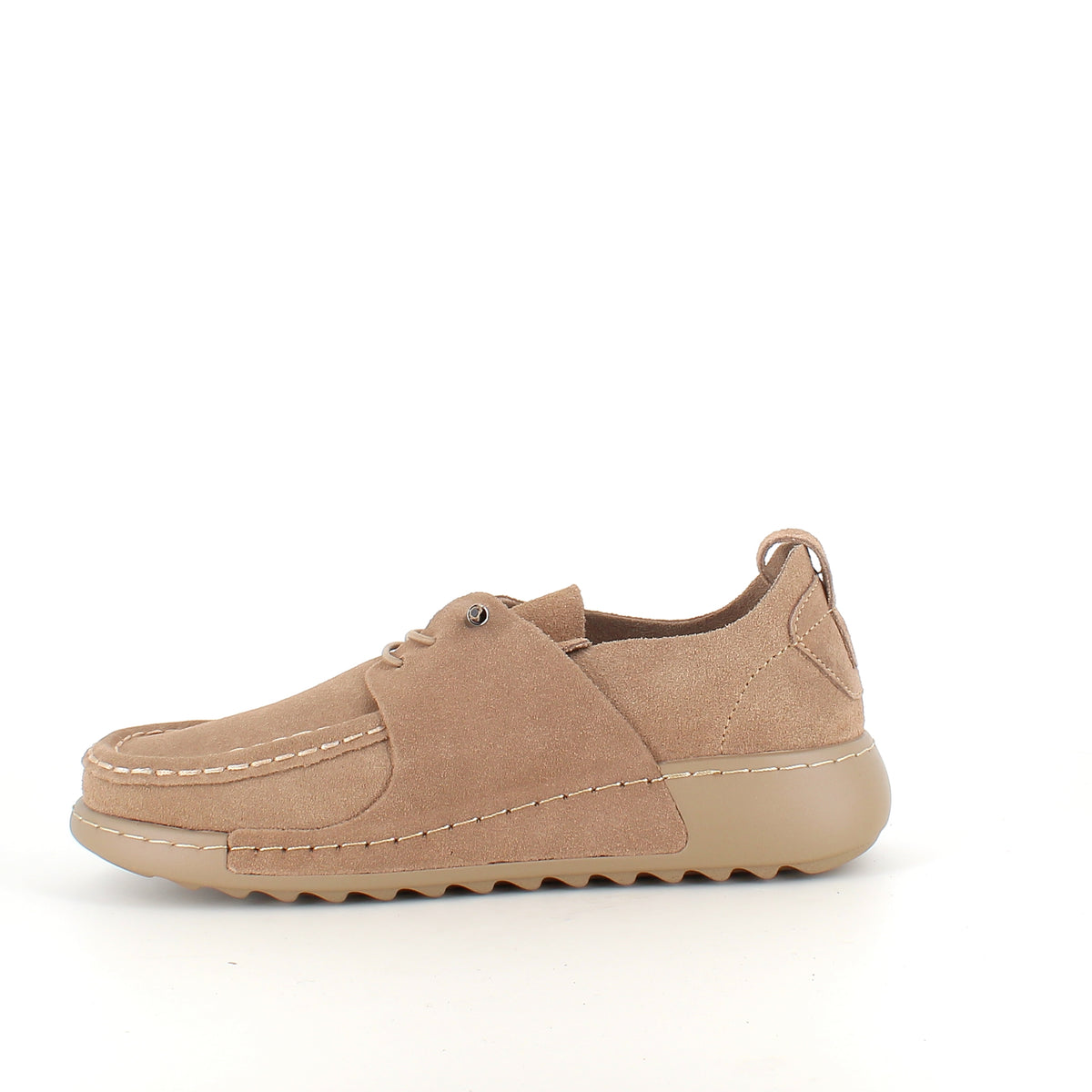 Brun slip-on sko i blød ruskind med fleksibel sål