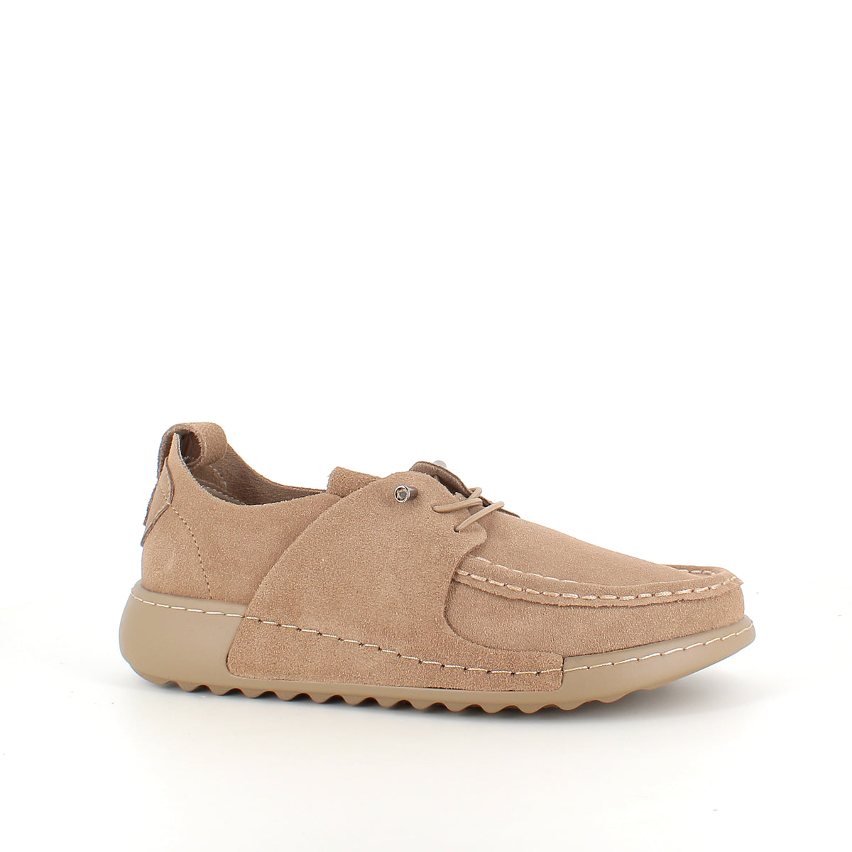 Brun slip-on sko i blød ruskind med fleksibel sål