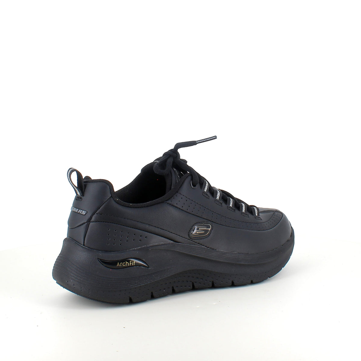Sort Skechers med glat skind overflade
