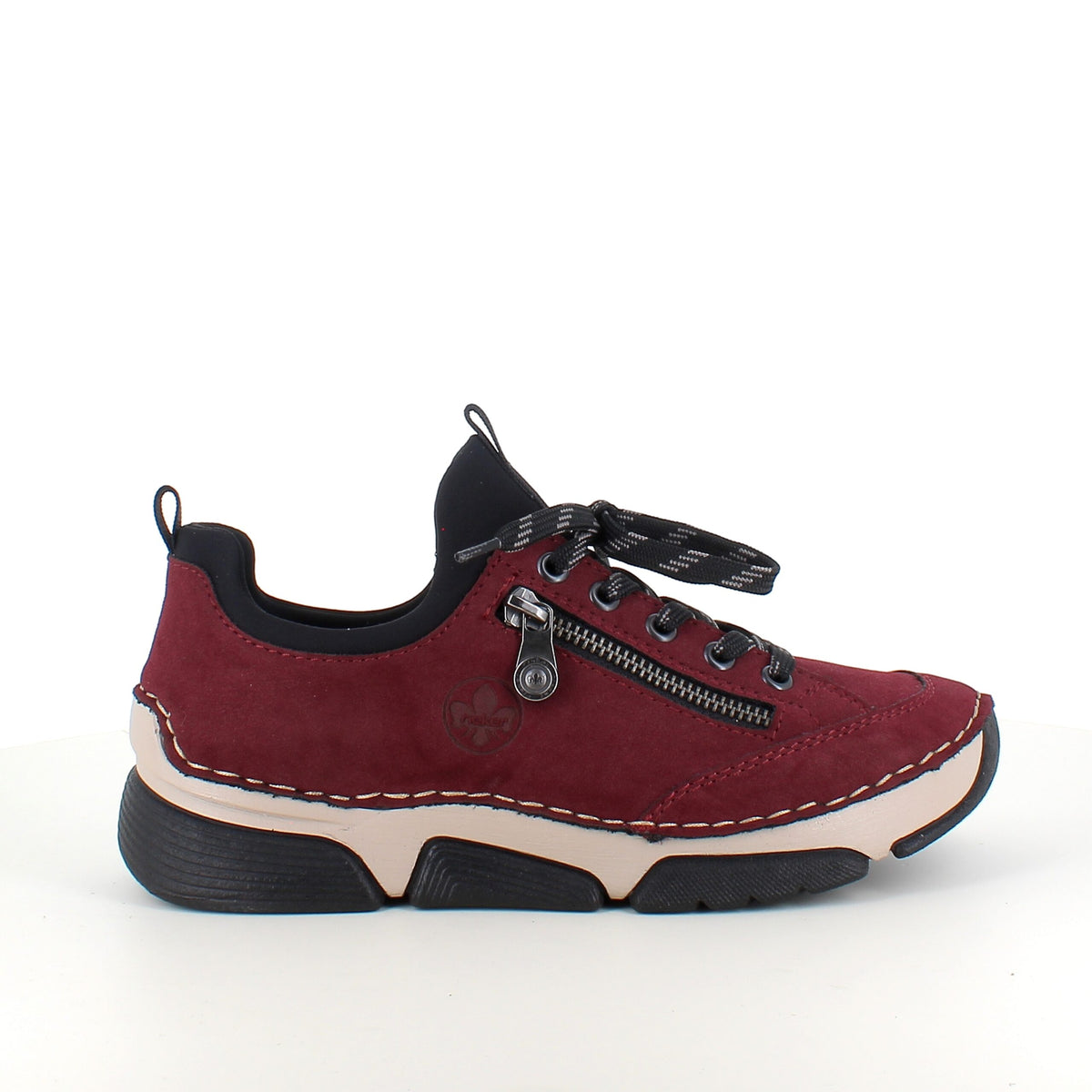Bordeux sneakers fra Rieker med god stødabsorbering