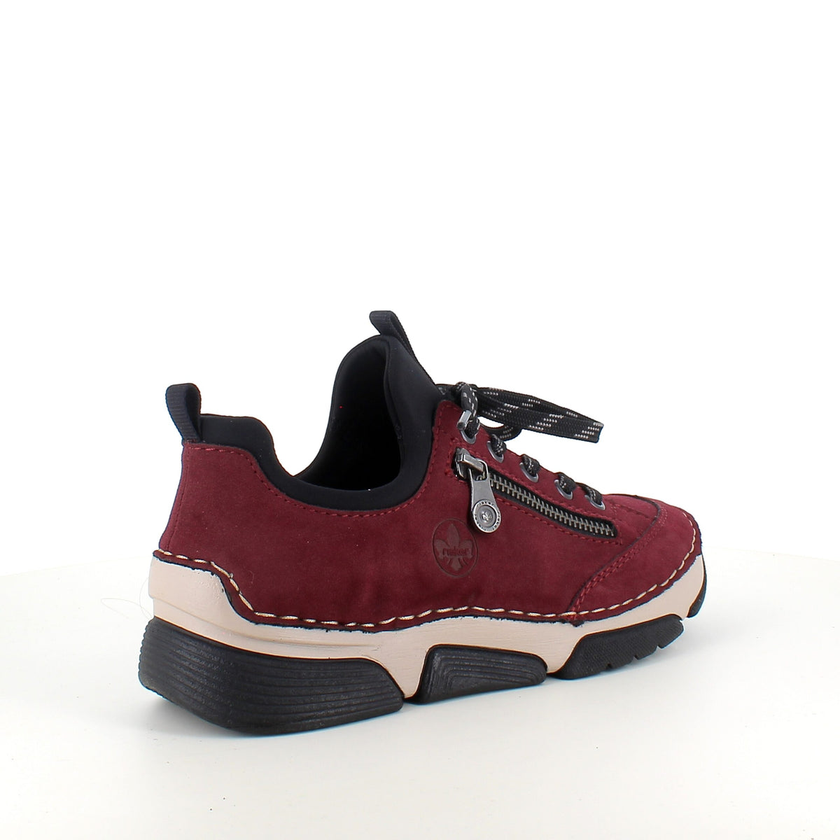 Bordeux sneakers fra Rieker med god stødabsorbering