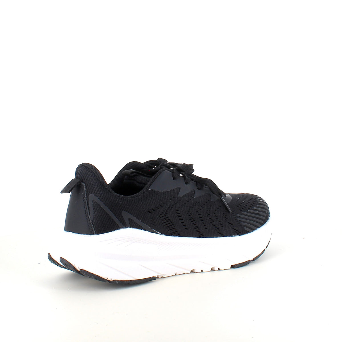 Endurance sort sneaker med hvid bund – åndbar komfort