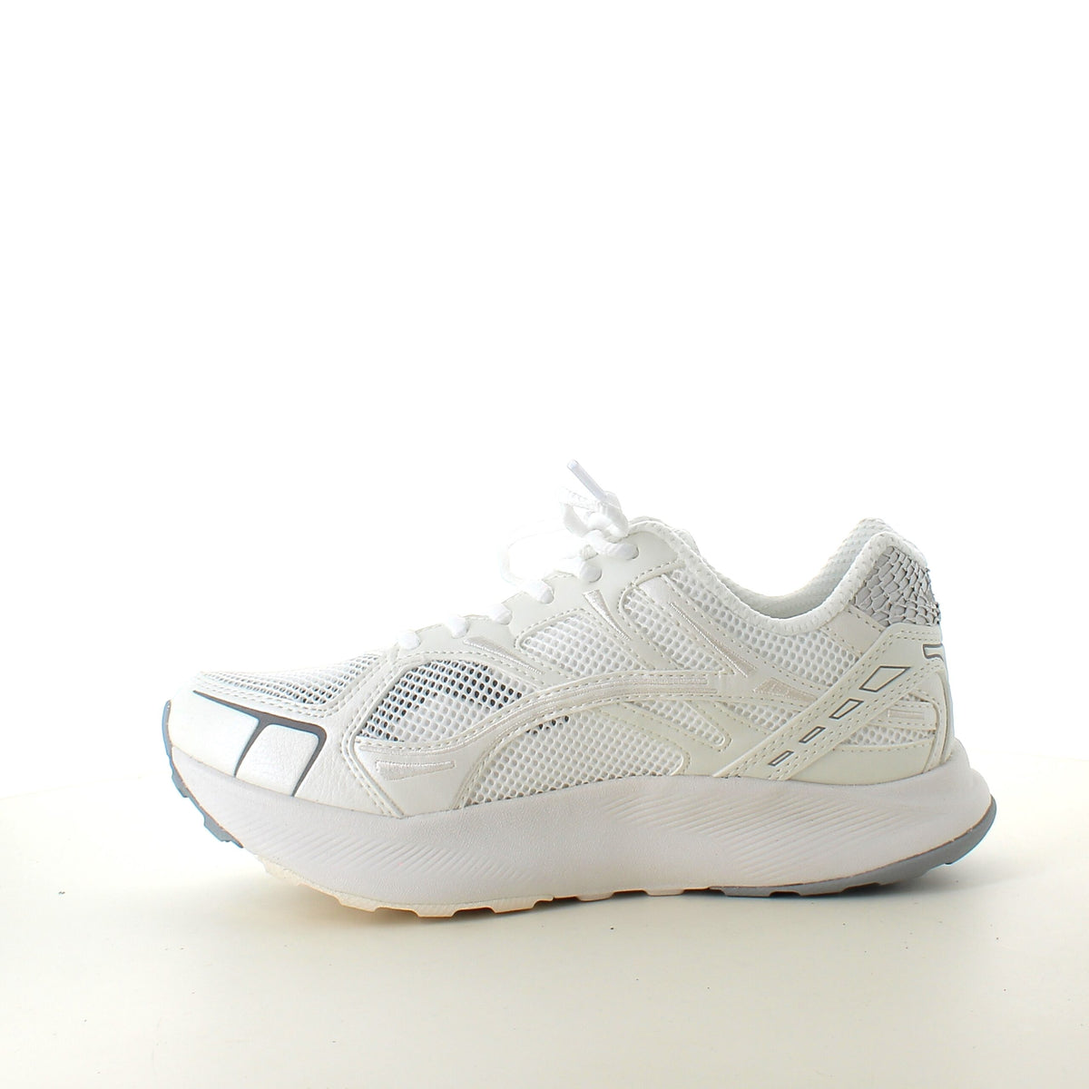Woden letvægts sneakers med god svangstøtte