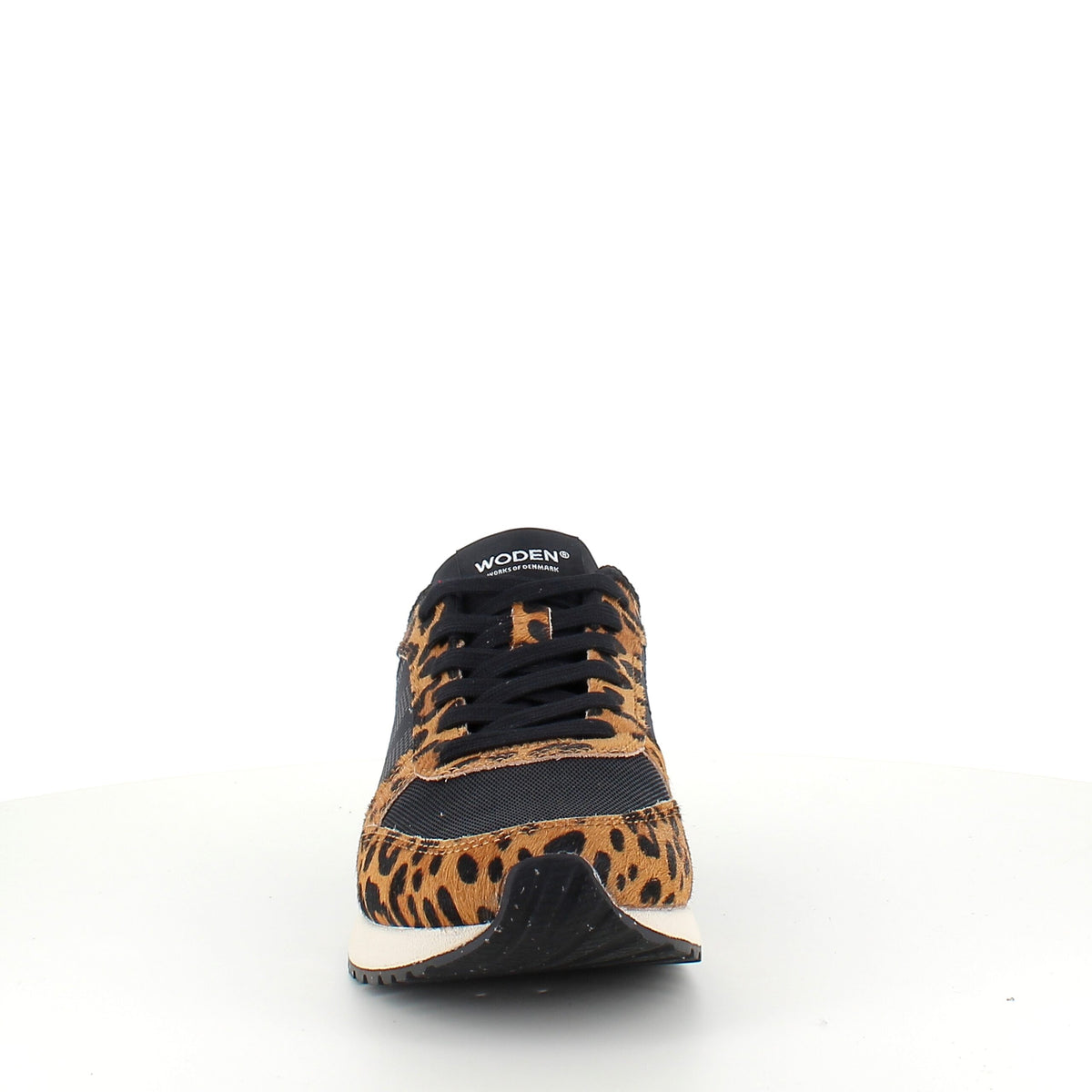 Smarte Woden sneakers i sort mix med leopardmønster