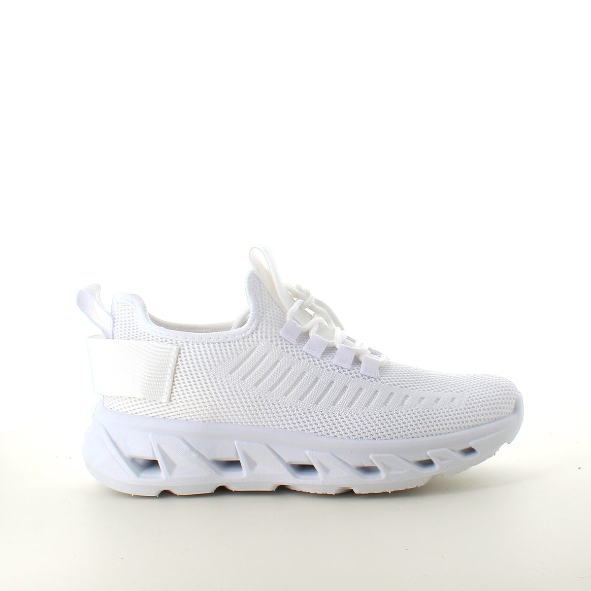Hvide slip-on sko med strikoverdel