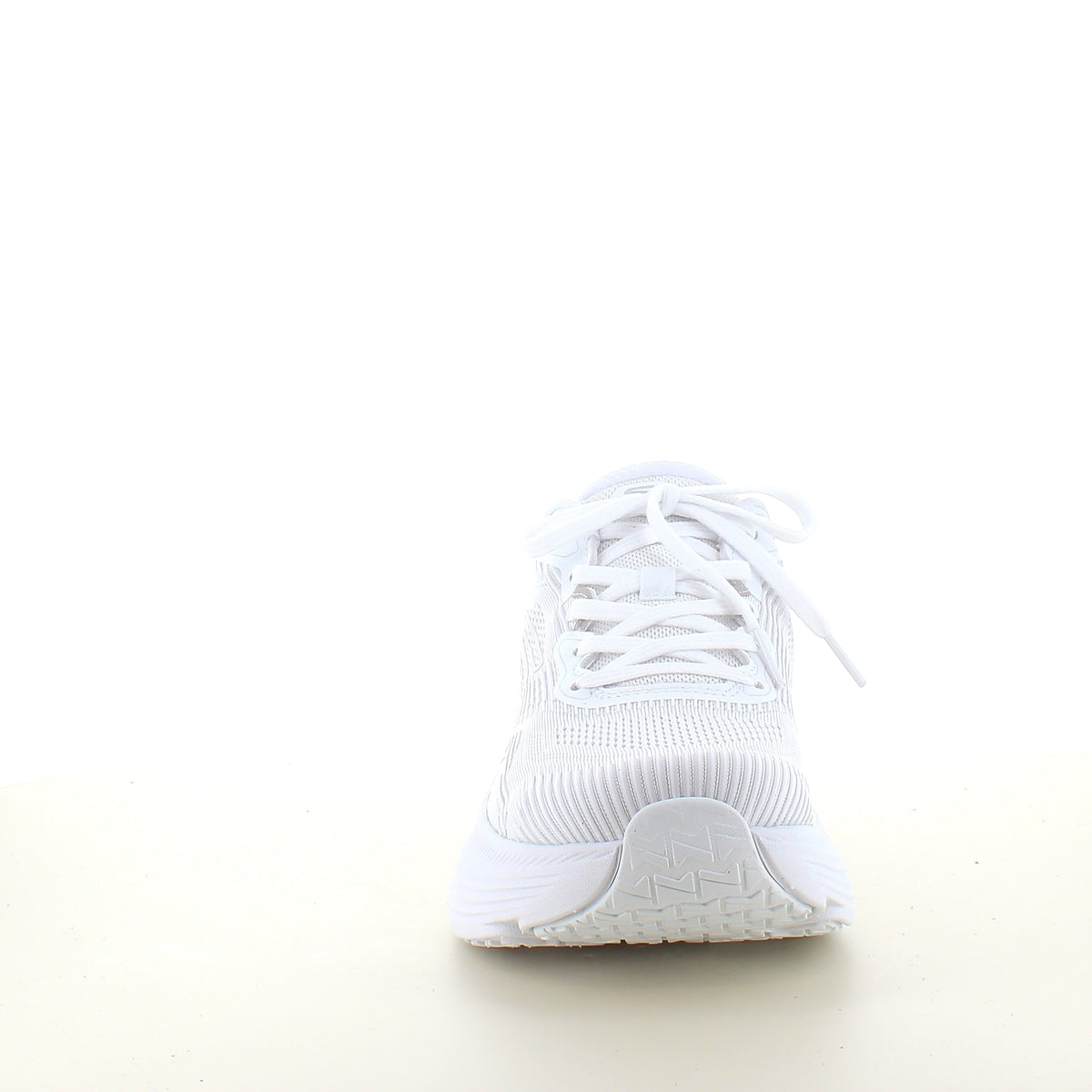 Skechers Max Cushioning Hvid slip on sneaker med stødabsorbering