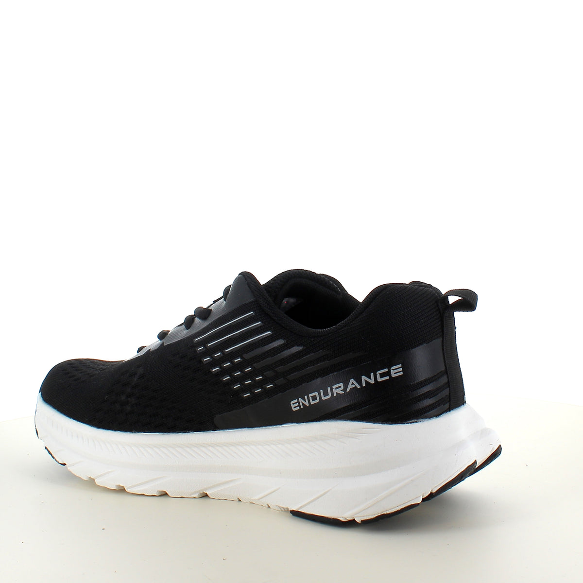 Endurance komfortsko til herre i sort – let og åndbar sneaker