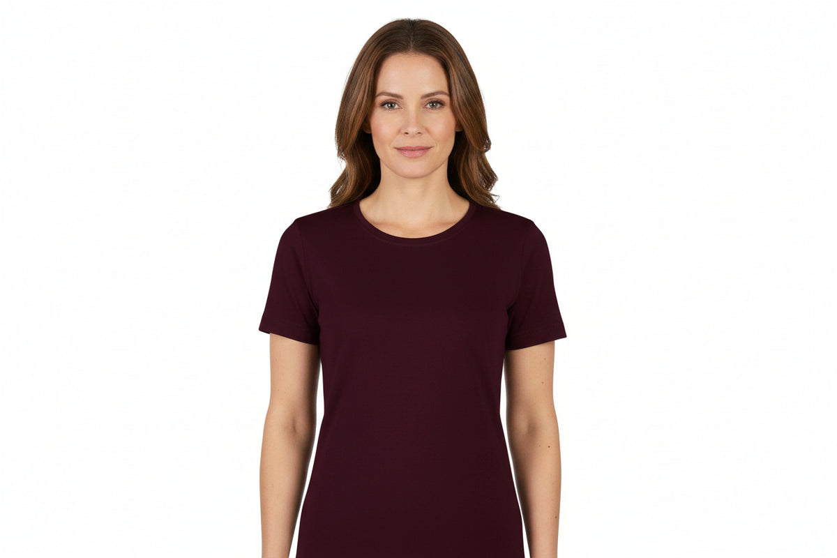Dame t-shirt med rund hals i mørk bordeaux fra ID Tøj