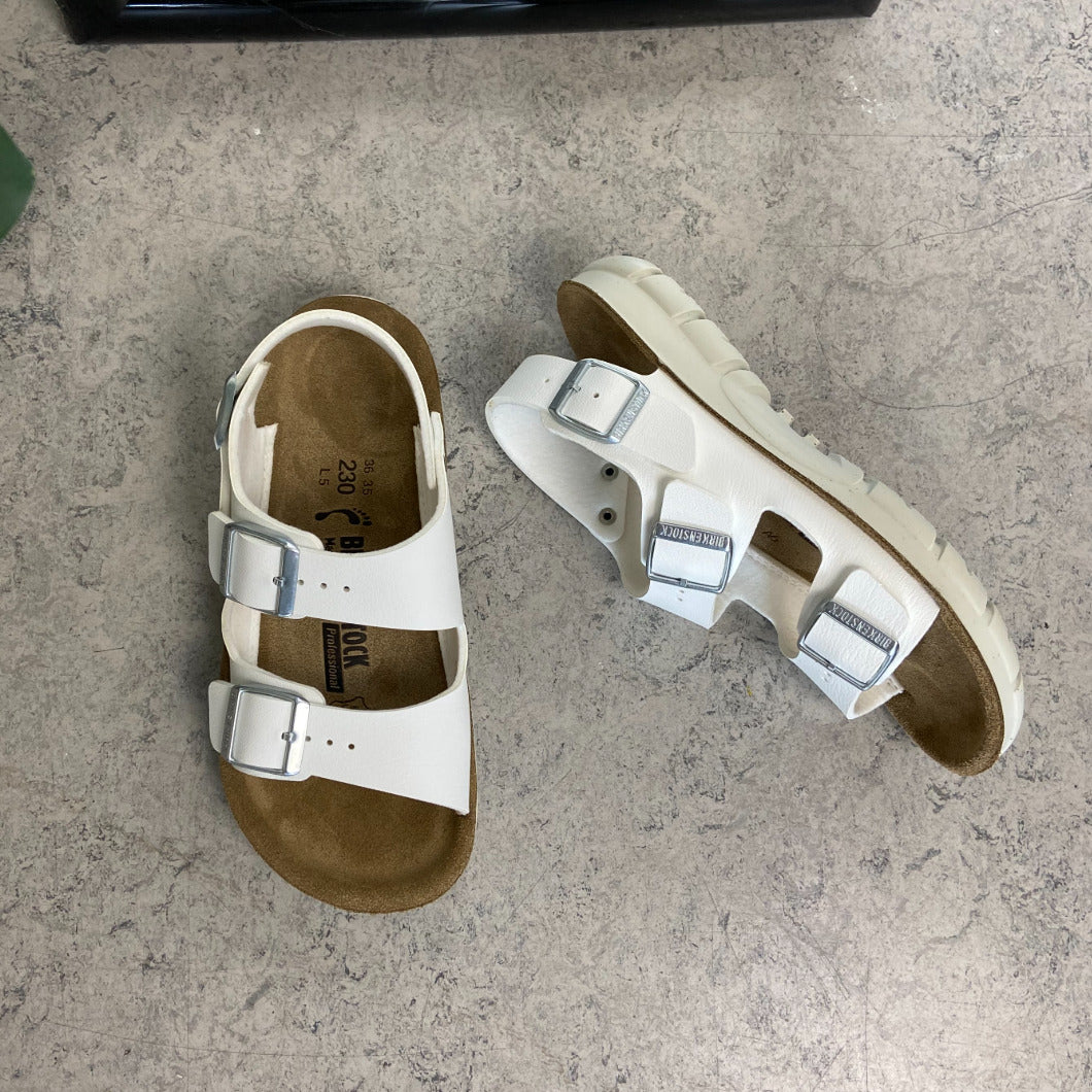 Hvid Birkenstock Kano sandal med skridsikre såler