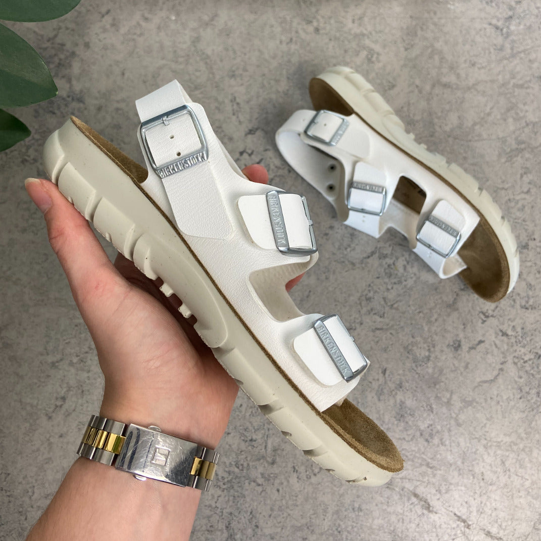 Hvid Birkenstock Kano sandal med skridsikre såler