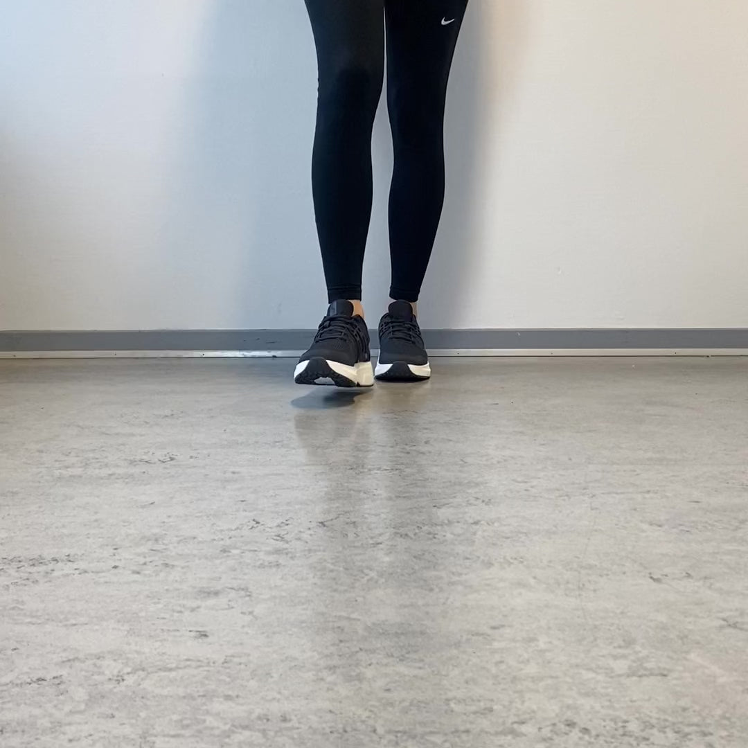 Indlæs video: Gaitline Advance Lite – Grå med hvid bund