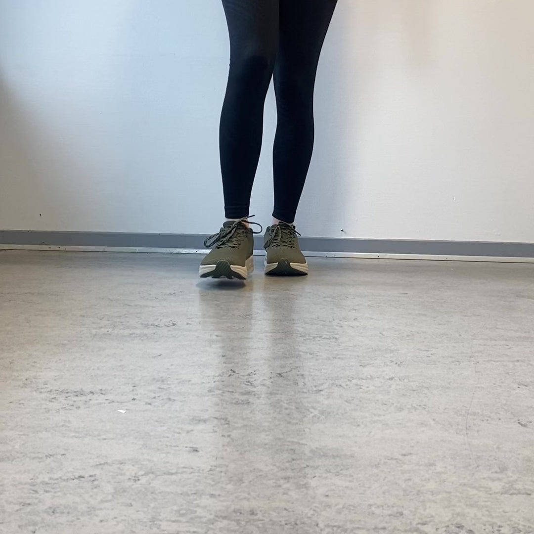 Indlæs video: Veneto Wide Fit sneakers til herrer – Whistler